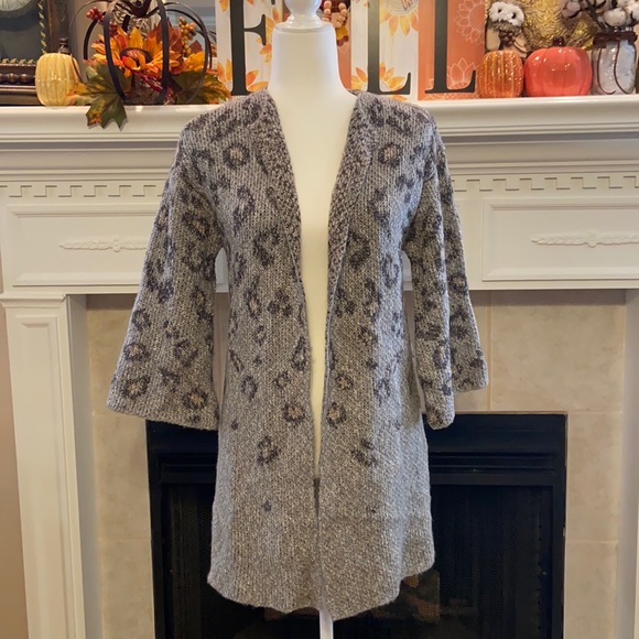 NWT Cupcakes and Cashmere Open Front Gray Kline Leopard Print Cardigan - Picture 1 of 8
